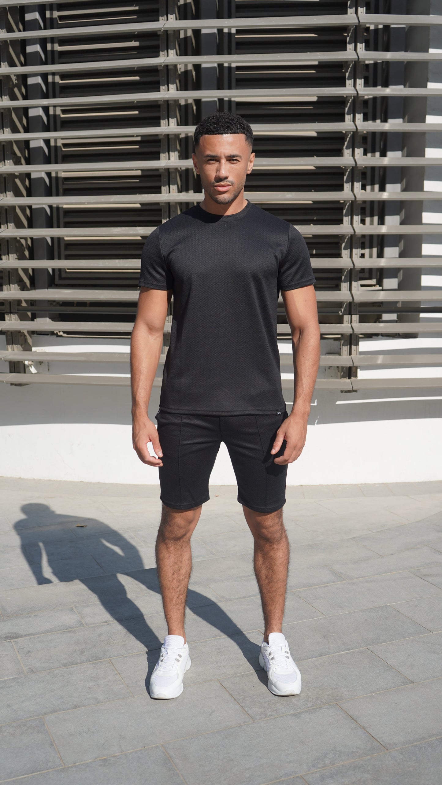 Capo TEXTURED BEAD T-Shirt - Black