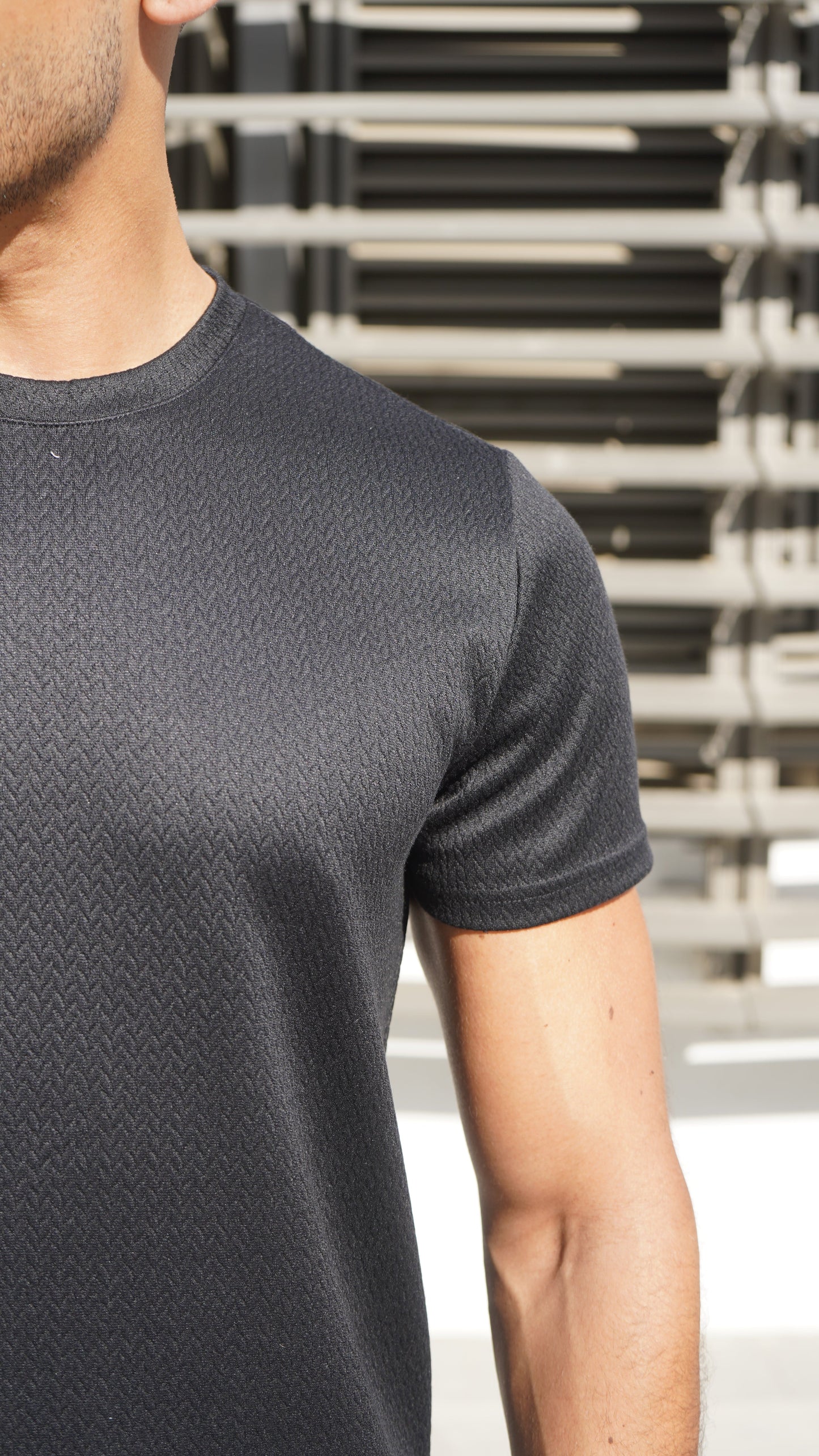 Capo TEXTURED BEAD T-Shirt - Black